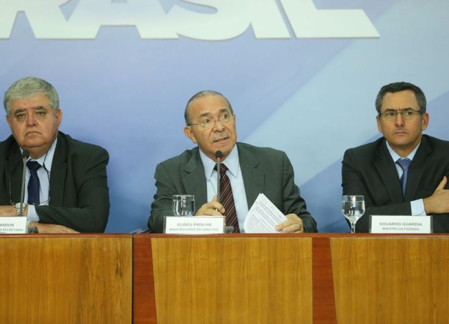 Os ministros  da Secretaria de Governo, Carlos Marun, da Casa Civil, Eliseu Padilha e da Fazenda, Eduardo Guardia, falam sobre acordo celebrado com representantes do movimento dos caminhoneiros. Foto: Valter Campanato