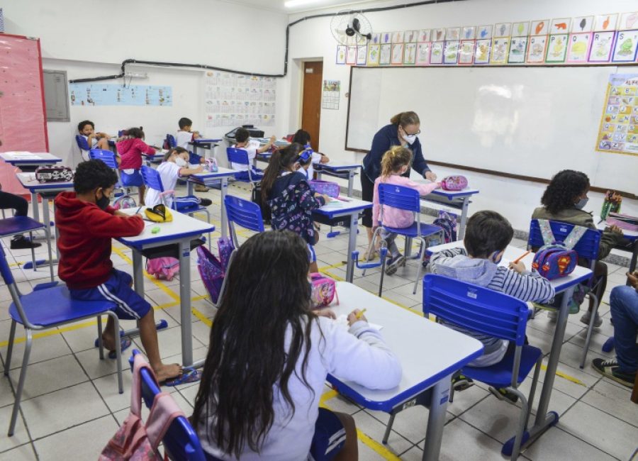 Sala de aula da EMEF Suzete Cuendet